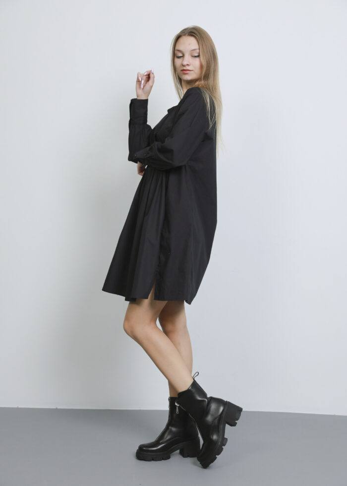 Women Plain Pleated Design Short Dress - Image 3