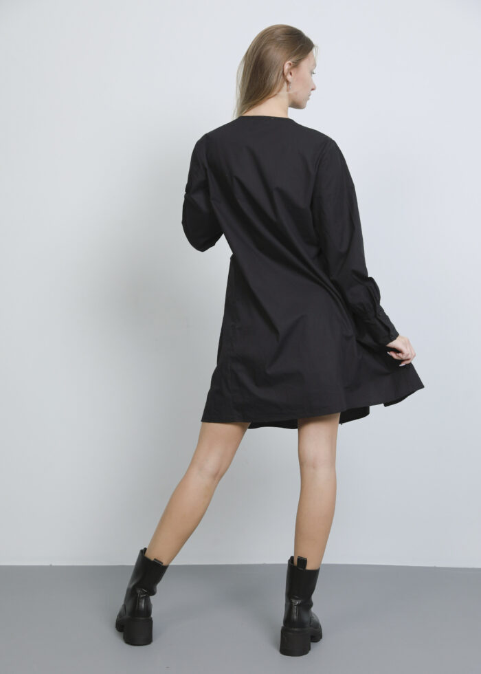 Women Plain Pleated Design Short Dress - Image 4