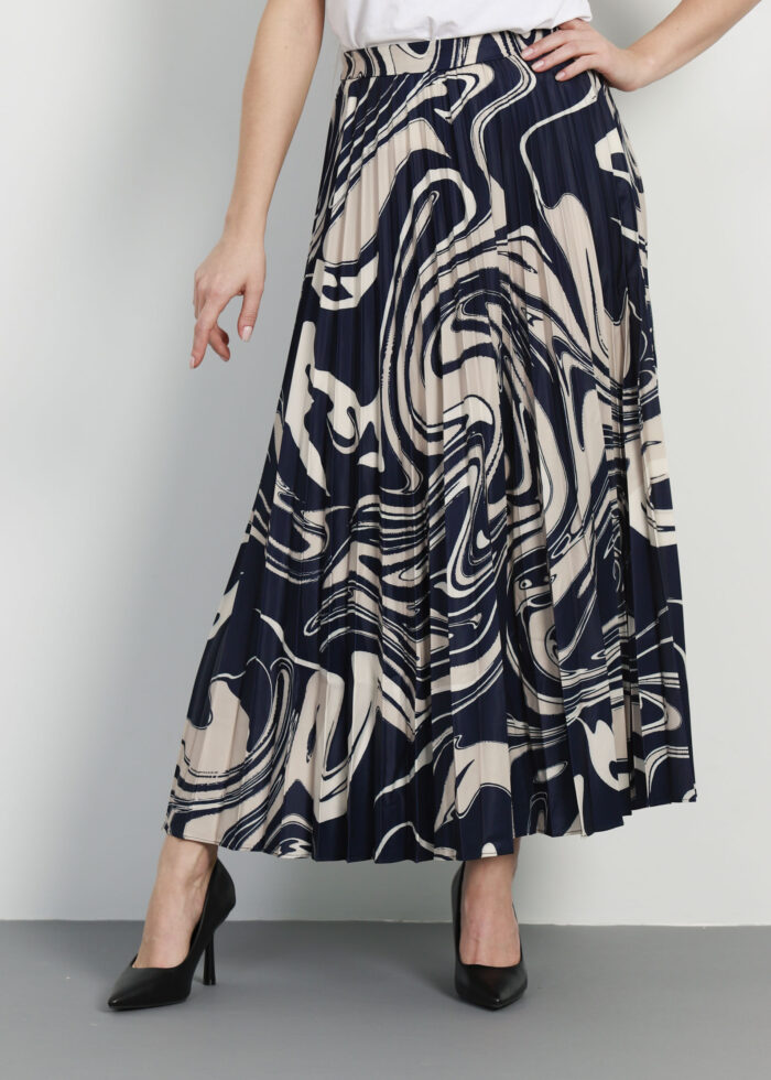 Women Pleated Long Skirt - Image 2