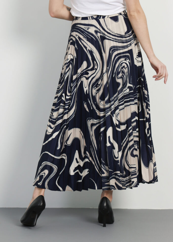 Women Pleated Long Skirt - Image 4