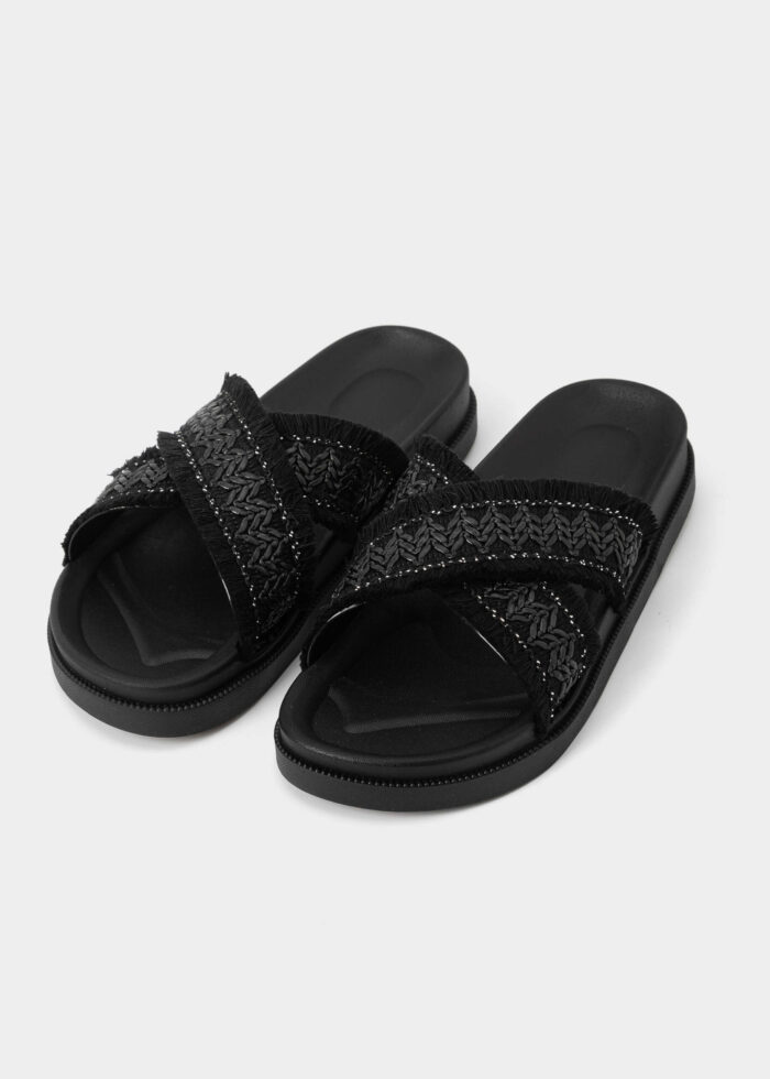 Women Embroidery Slipper - Image 2