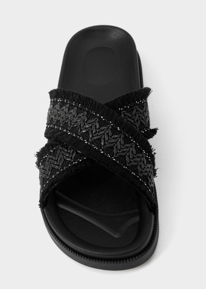 Women Embroidery Slipper - Image 3
