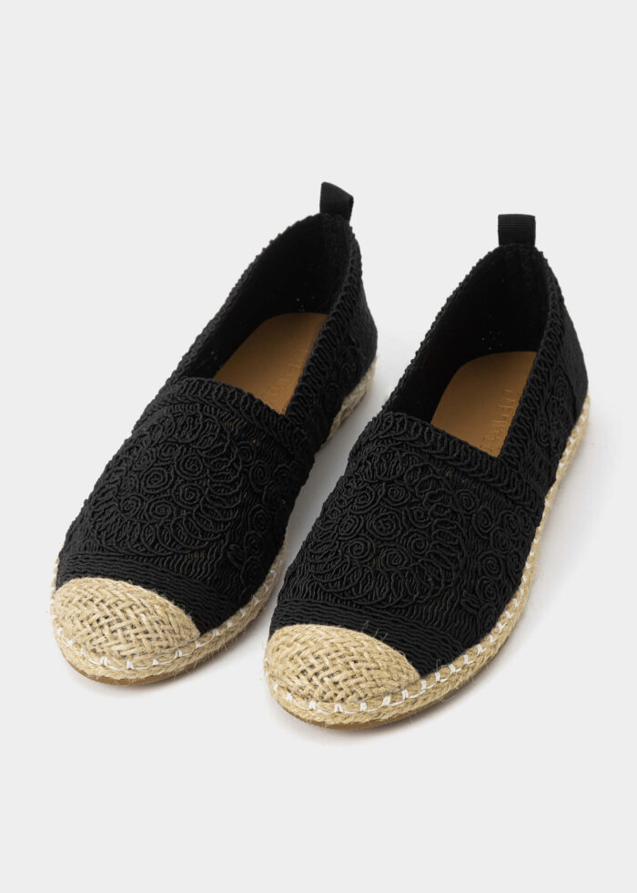 Women Embroidery Fabric Ballerina Shoes - Image 2