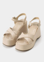 ⁦صندل نسائي كعب جلد لامع⁩ - الصورة ⁦2⁩