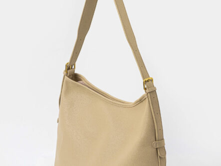 حقيبة جلد نسائي