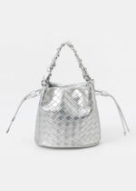 ⁦حقيبة جلد نسائي بنقش⁩ - الصورة ⁦2⁩