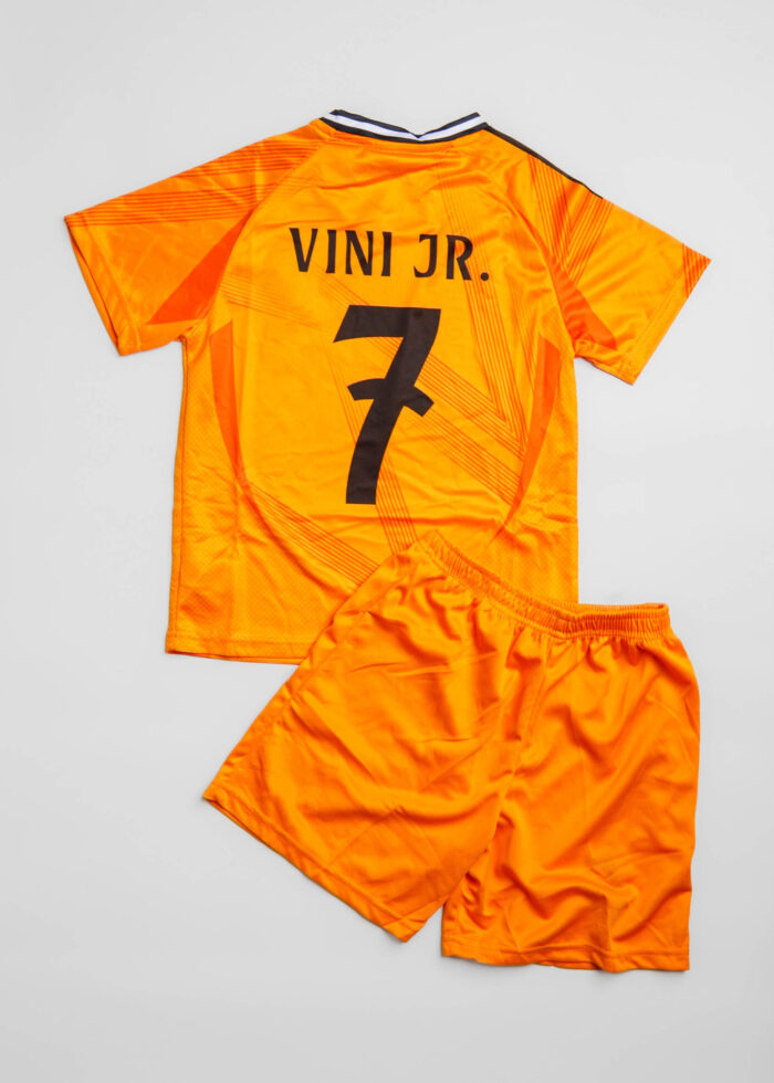 Kids Boy Real Madrid "Vini JR 7" Two-Pieces Football Suit - Image 2