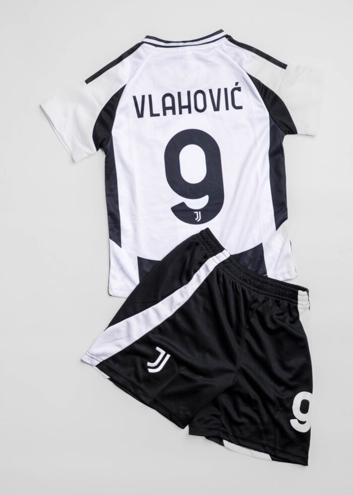 Kids Boy Juventus "Vlahovic 9" Two-Pieces Football Suit - Image 2