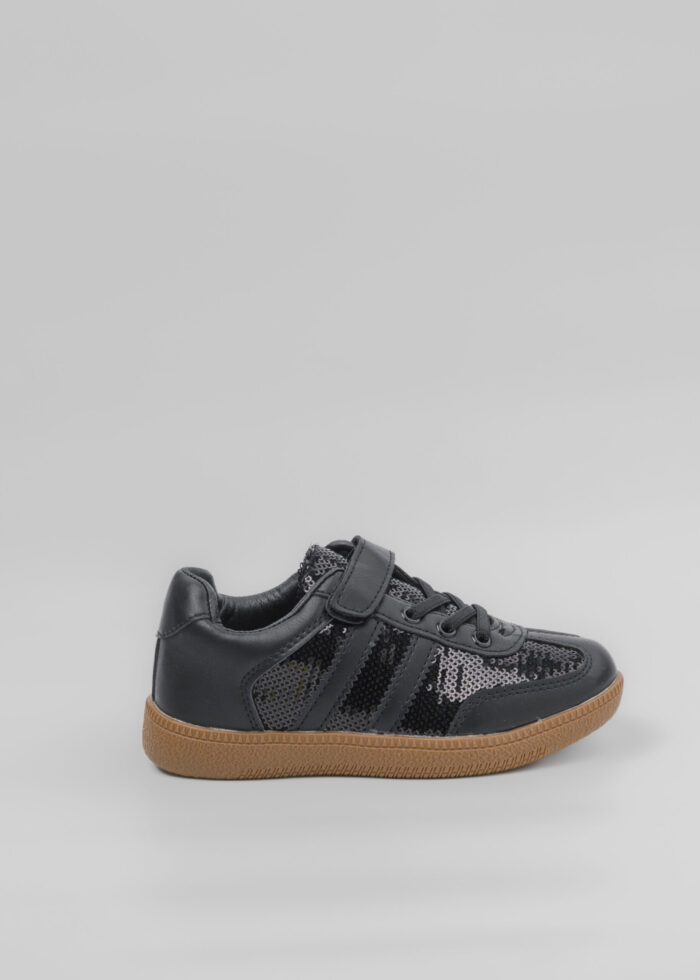Kids Girl Leather and Beads Decor Sport Shoes - Image 1