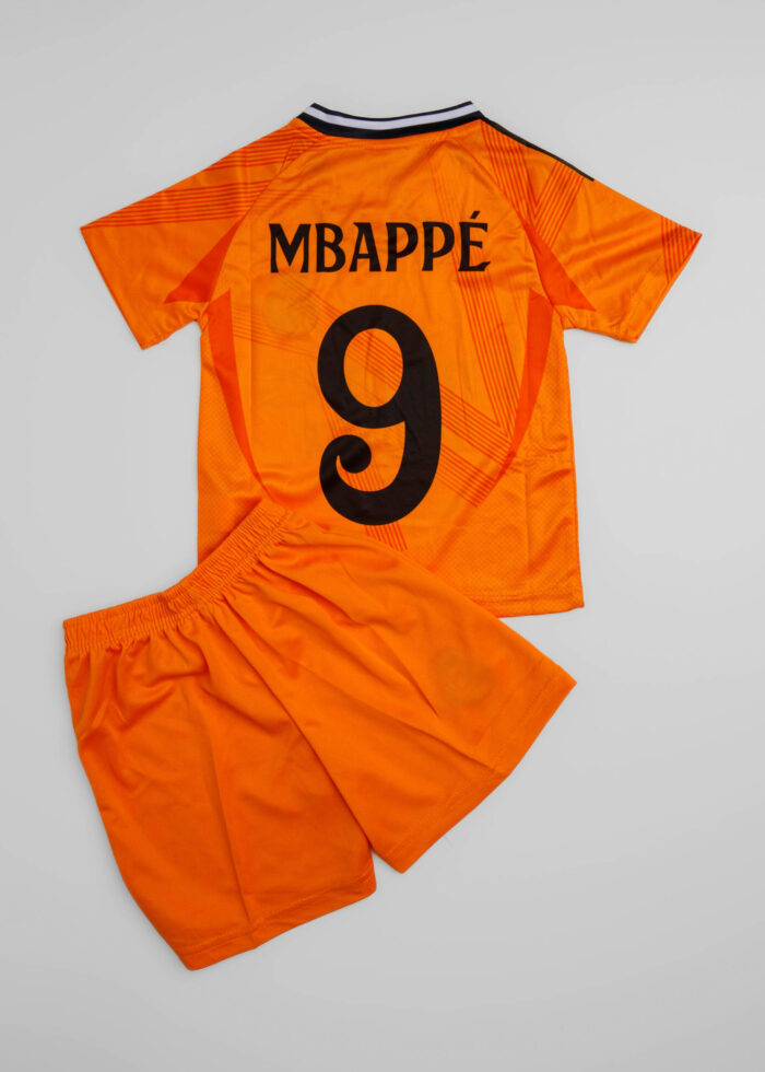 Baby Boy Real Madrid “Mbappe 9” Two-Pieces Football Suit - Image 2