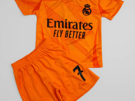 Baby Boy Real Madrid “Vini JR 7” Two-Pieces Football Suit
