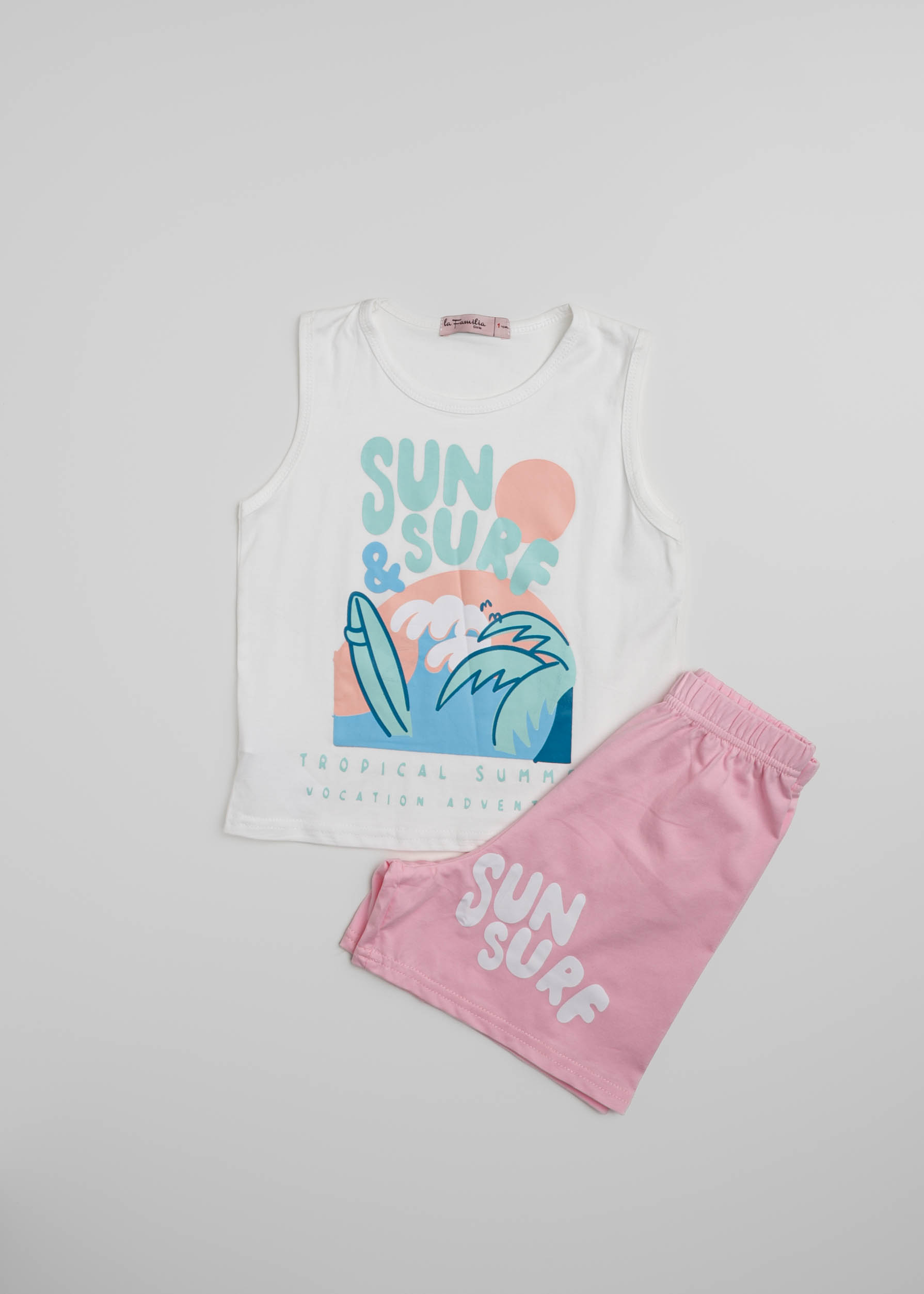 6125624059004-a بيجامة أطفال بيبي بناتي قطعتين بطباعة "Sun & Surf" - الصورة 1