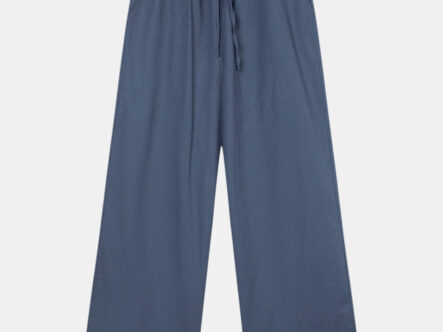 بنطلون نسائي واسع