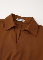 ⁦فستان نسائي طويل مزين باللؤلؤ⁩ - الصورة ⁦2⁩