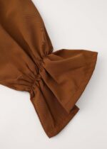 ⁦فستان نسائي طويل مزين باللؤلؤ⁩ - الصورة ⁦4⁩