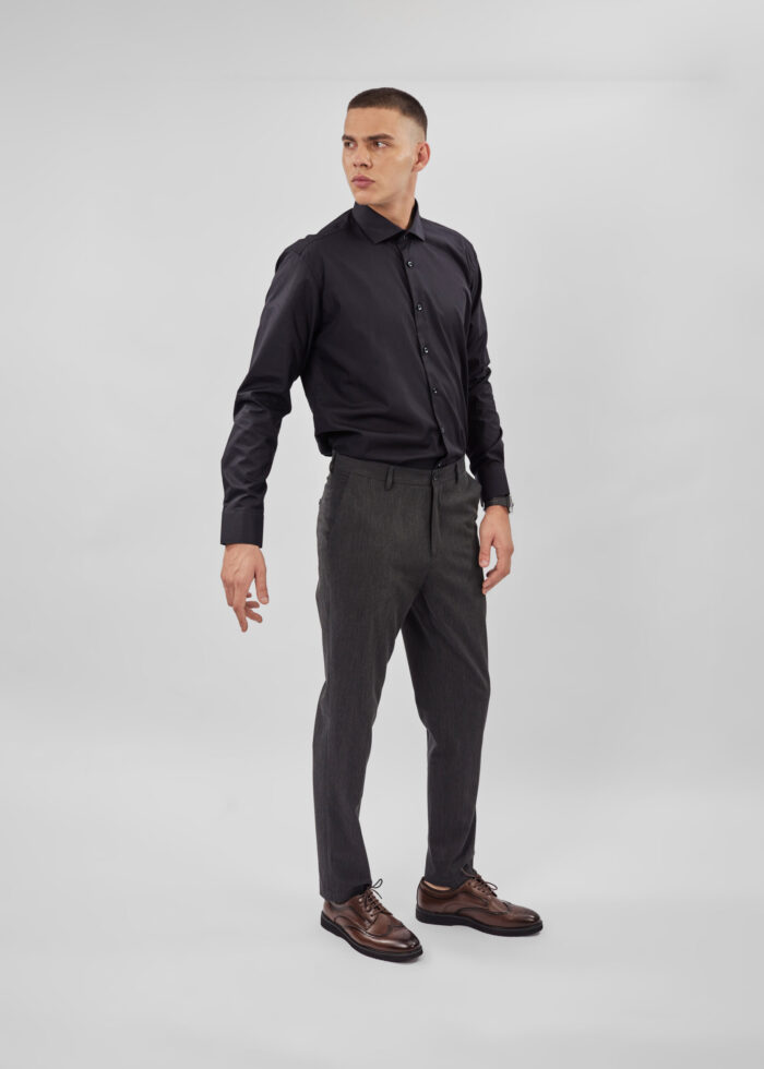 ⁦قميص رجالي سادة Slim-Fit⁩ - الصورة ⁦2⁩