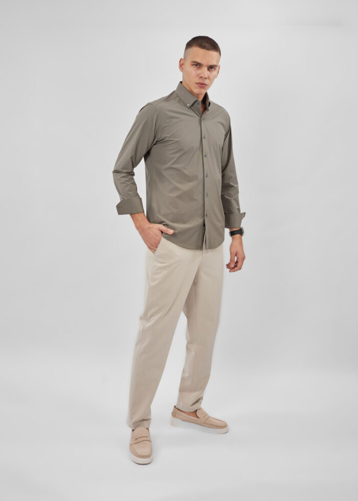 ⁦قميص رجالي سادة Slim-Fit⁩ - الصورة ⁦2⁩