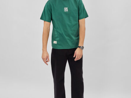 Men "Chase Your Dreams" Printed T-Shirt