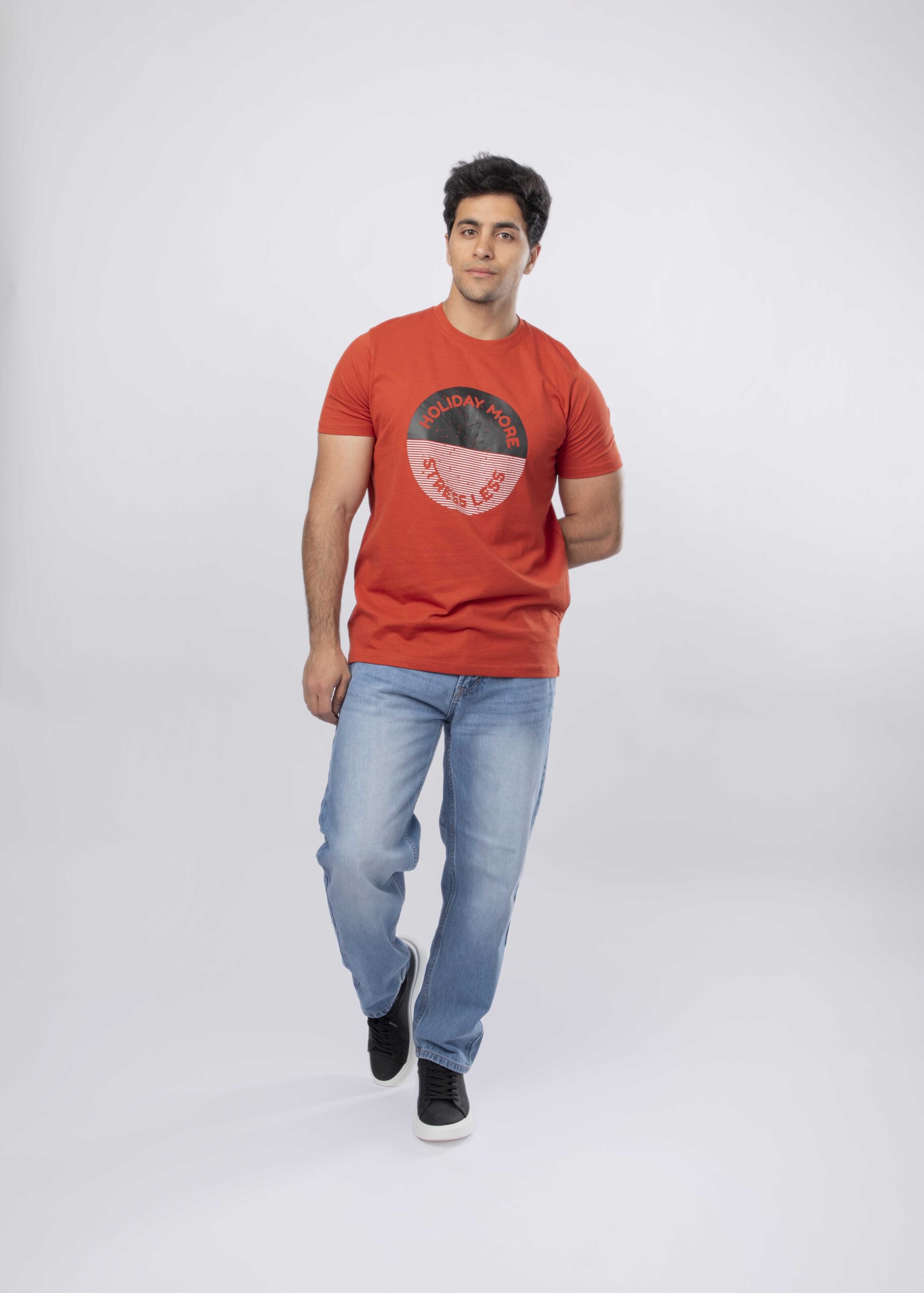 6125116025012-a Men "Holiday More, Stress Less" Printed T-Shirt - Image 1