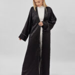 عباية نسائي قطعتين بنقش