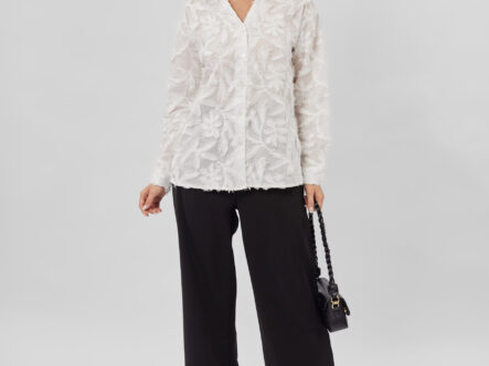 قميص نسائي بتطريز