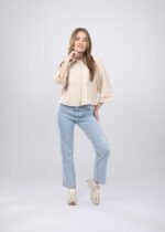 ⁦قميص نسائي مزين بتطريز⁩ - الصورة ⁦2⁩