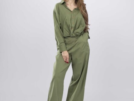 قميص نسائي مزين بربطة