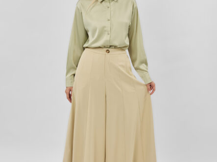 بنطلون نسائي واسع