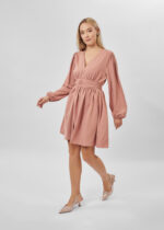 ⁦فستان نسائي قصير⁩ - الصورة ⁦2⁩