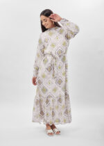 فستان نسائي طويل معرق