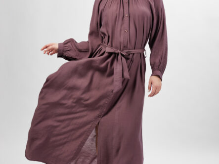 فستان نسائي طويل سادة