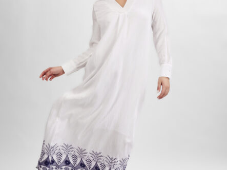 فستان نسائي طويل مزخرف