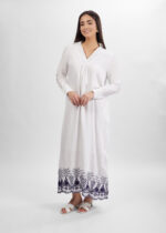 ⁦فستان نسائي طويل مزخرف⁩ - الصورة ⁦2⁩