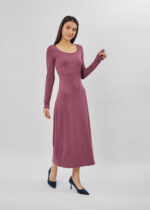 ⁦فستان نسائي سادة طويل⁩ - الصورة ⁦2⁩