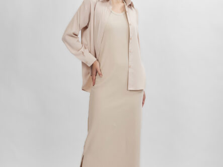 فستان نسائي سادة طويل