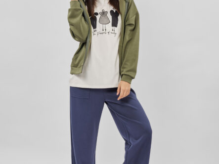 سويتر نسائي سادة