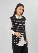 ⁦بلوزة نسائي بتصميم شبكي⁩ - الصورة ⁦2⁩