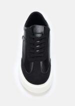 ⁦حذاء رياضة نسائي جلد وشامواه⁩ - الصورة ⁦3⁩