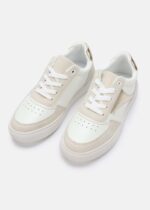 ⁦حذاء رياضة نسائي جلد وشامواه⁩ - الصورة ⁦2⁩