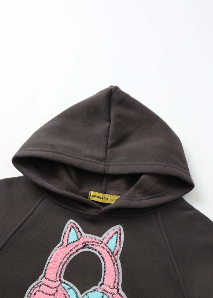 ⁦Kids Girl Beaded Embroidery Headphone Design Hoodie⁩ - الصورة ⁦2⁩
