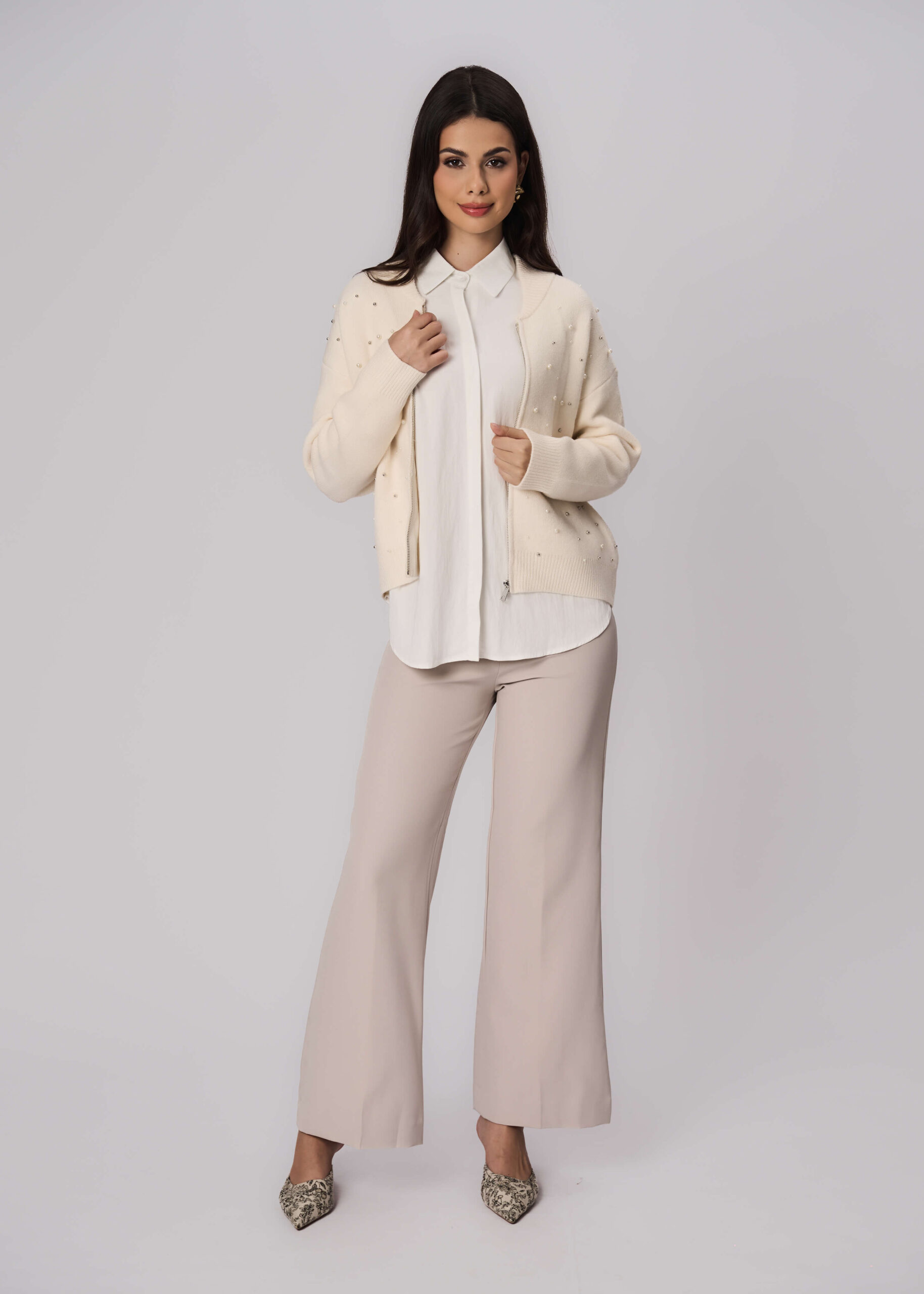 6225203025562-x Women Knitted Pearls Decor Jacket - Image 1