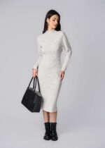 فستان نسائي طويل بنسيج منقط