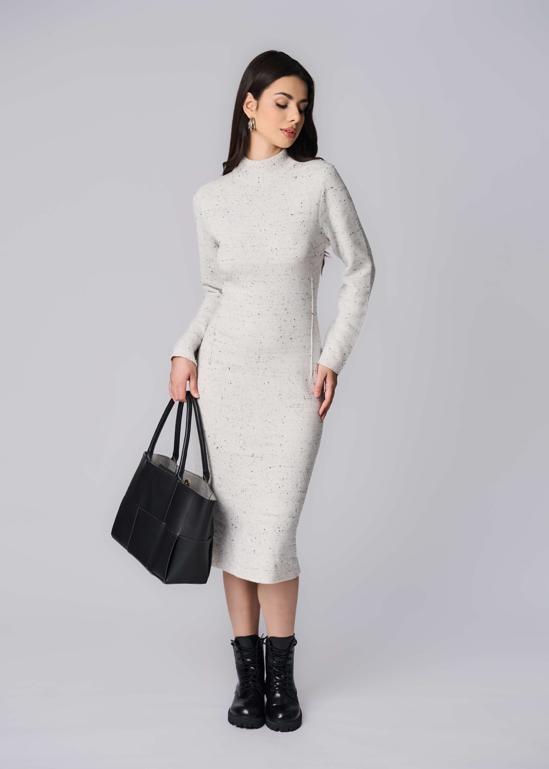 6225209024018-x فستان نسائي طويل بنسيج منقط - الصورة 1