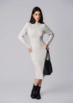 ⁦فستان نسائي طويل بنسيج منقط⁩ - الصورة ⁦2⁩