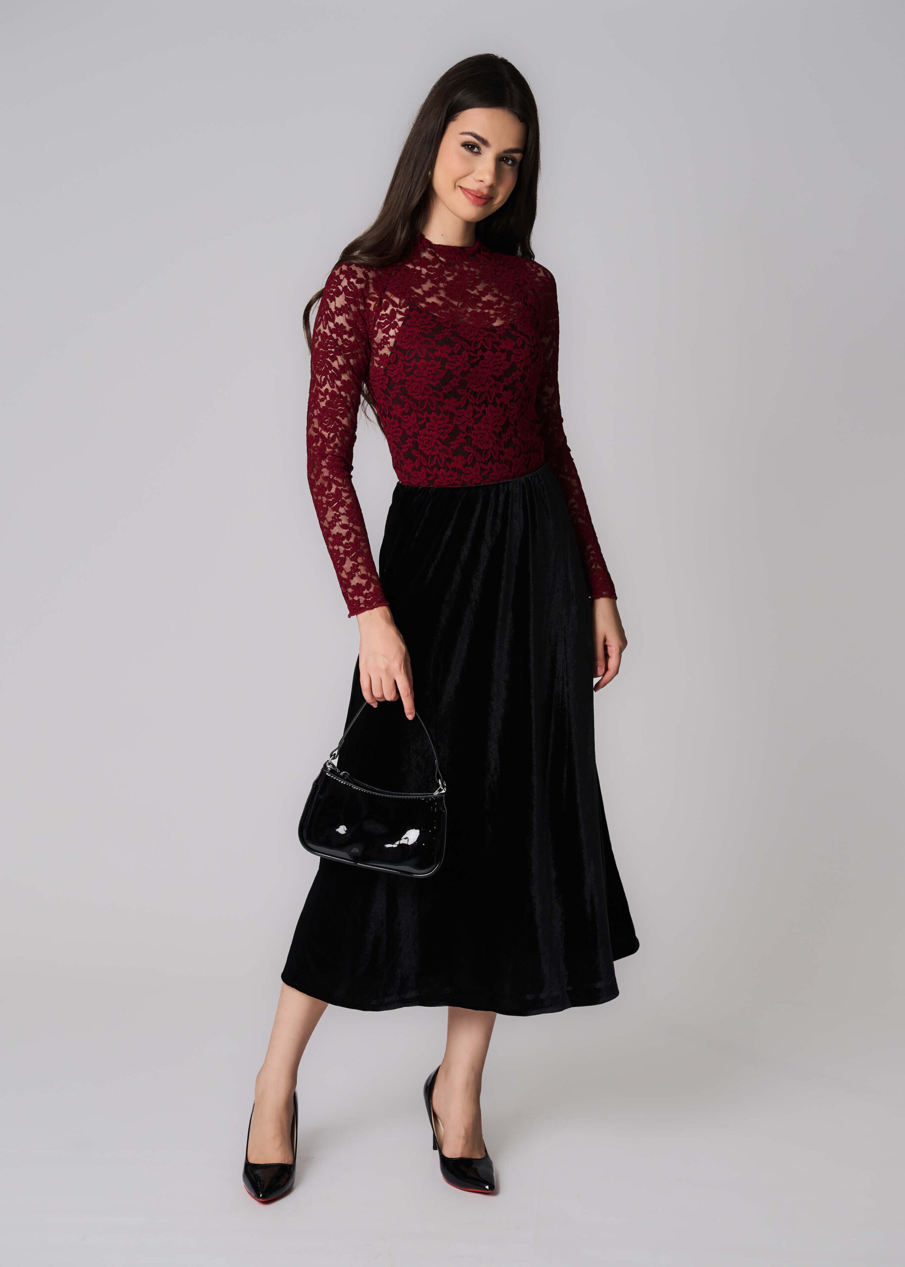 6225211003401-x Women Velvet Long Skirt - Image 1