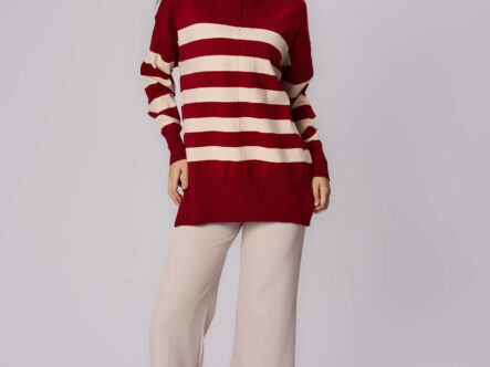 بلوزة نسائي مخططة