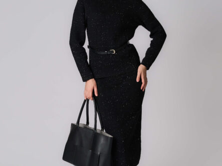 بلوزة نسائي بنسيج منقط