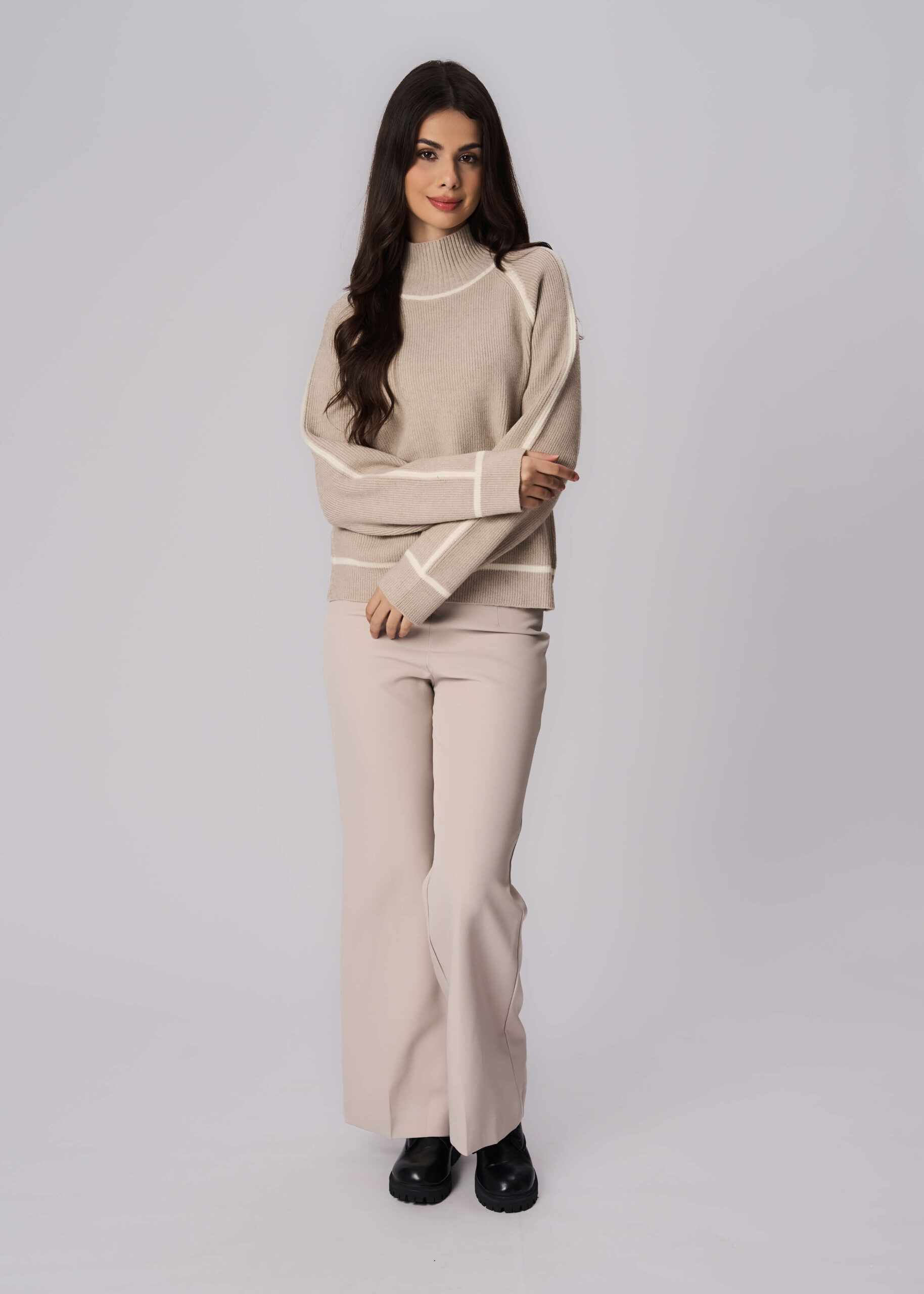 6225216024703-x بلوزة نسائي بنسيج محبوك مخطط - الصورة 1