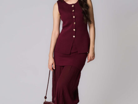 Women Knitted Plain Vest