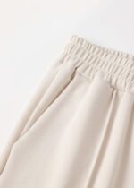 ⁦بنطلون نسائي سادة بنسيج السكوبا⁩ - الصورة ⁦3⁩